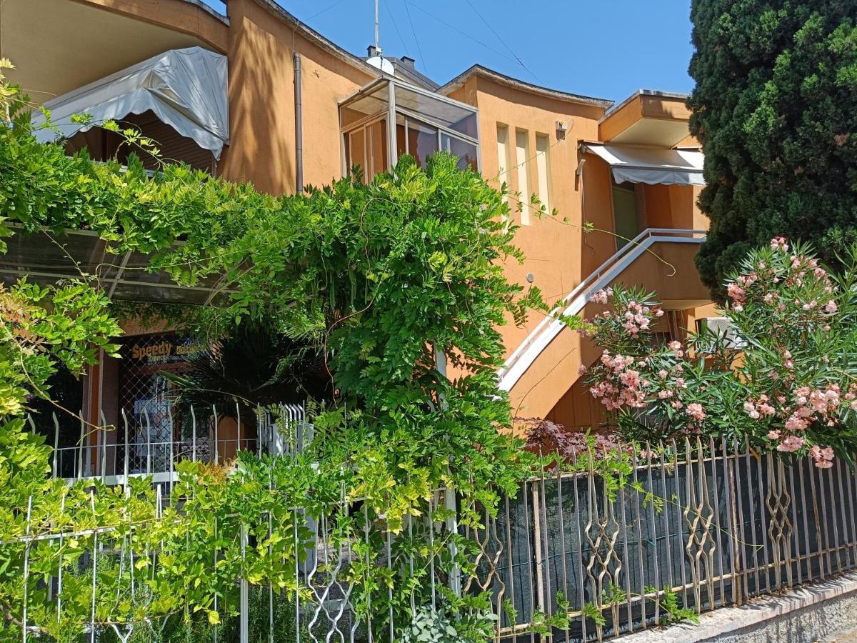 Casa Lucy Villa Bardolino Exteriör bild