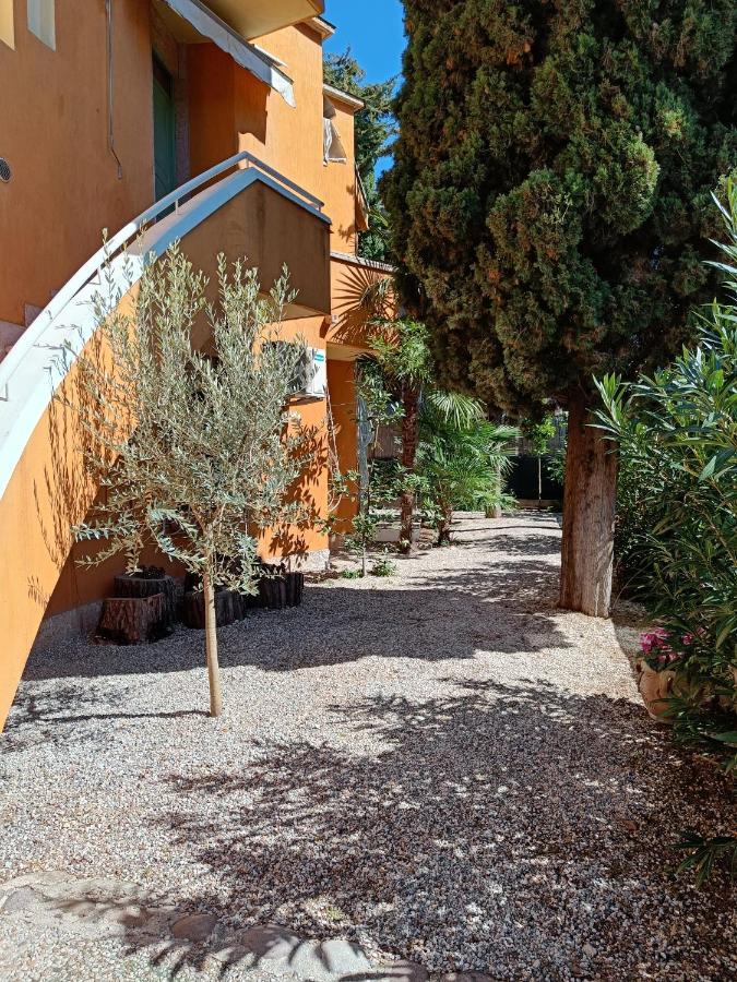 Casa Lucy Villa Bardolino Exteriör bild