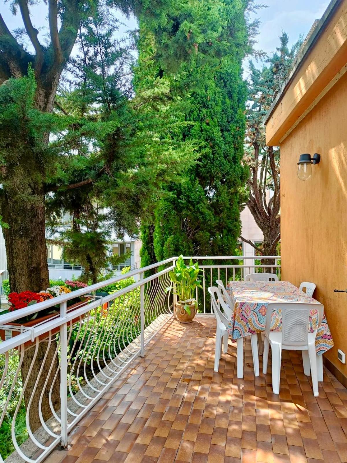 Casa Lucy Villa Bardolino Exteriör bild